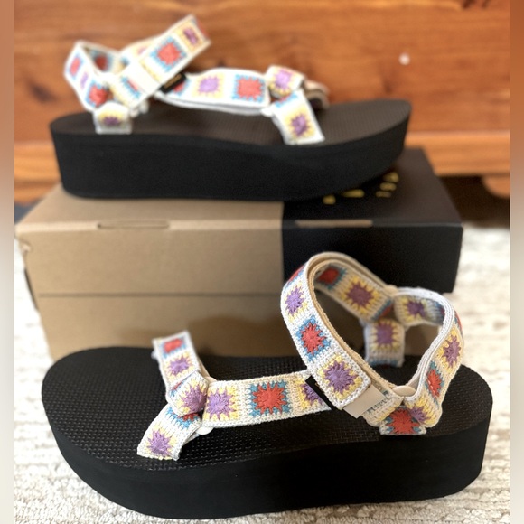 Teva Shoes - TEVA Universal Platform Sandal, Crochet, women’s 9 new in box